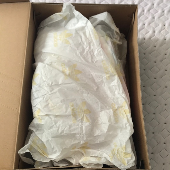 BRAND NEW IN BOX NMD RACER PK - Picture 2 of 6